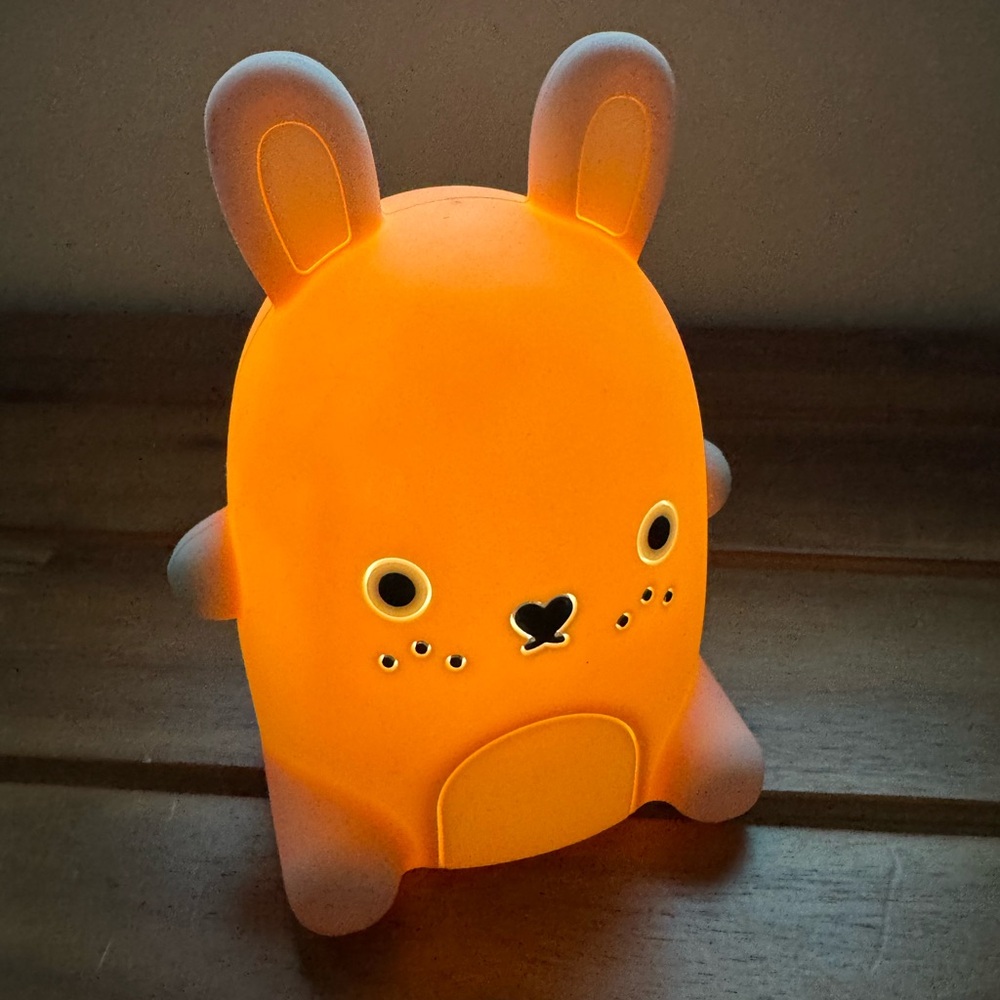 Bunny touch lamp night light w/ USB charger